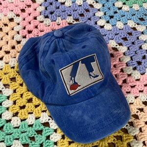 Comma La Red Hat baseball cap Kamala Harris political antimaga blue Democrat